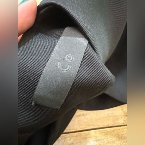 CO Collections Short Sleeve Dress in Black - Picture 5 of 6